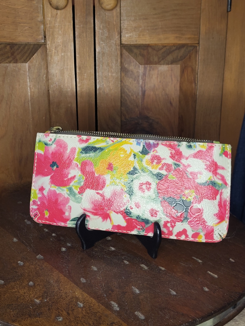 Patricia Nash floral zip clutch Wallet - Picture 4 of 16